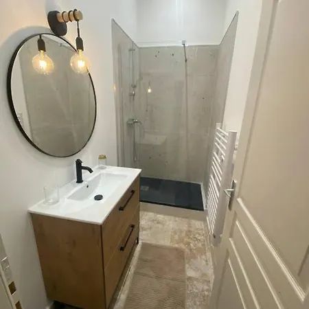 Superbe A 5 Minutes A Pied De La Apartment